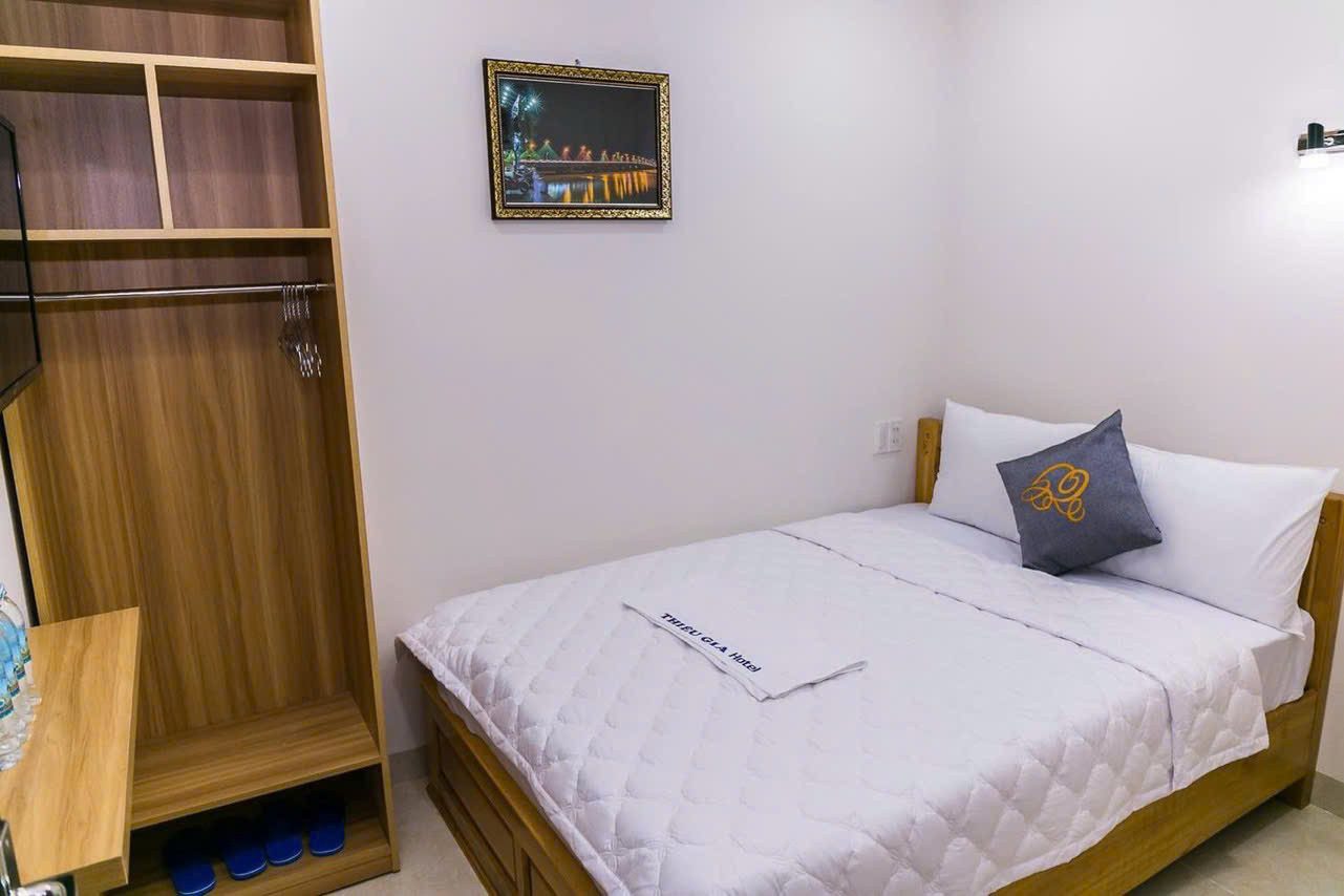 BÁN KS 6 TẦNG MT HOÀNG HOA THÁM ĐANG KD - 61.8M2 - 22 TỶ - LỘC THỌ
