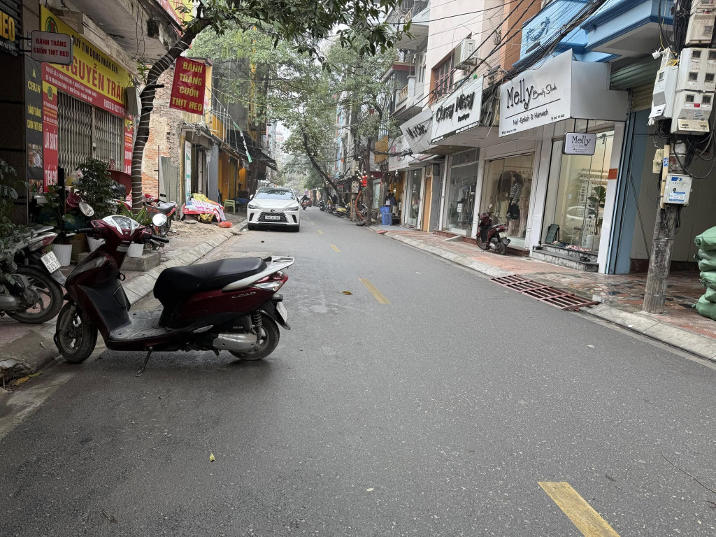 Bán gọn nhà và phố Hoàng Hoa Thám - Hà Đông, 64m2 giá bán nhỉnh 7 tỷ