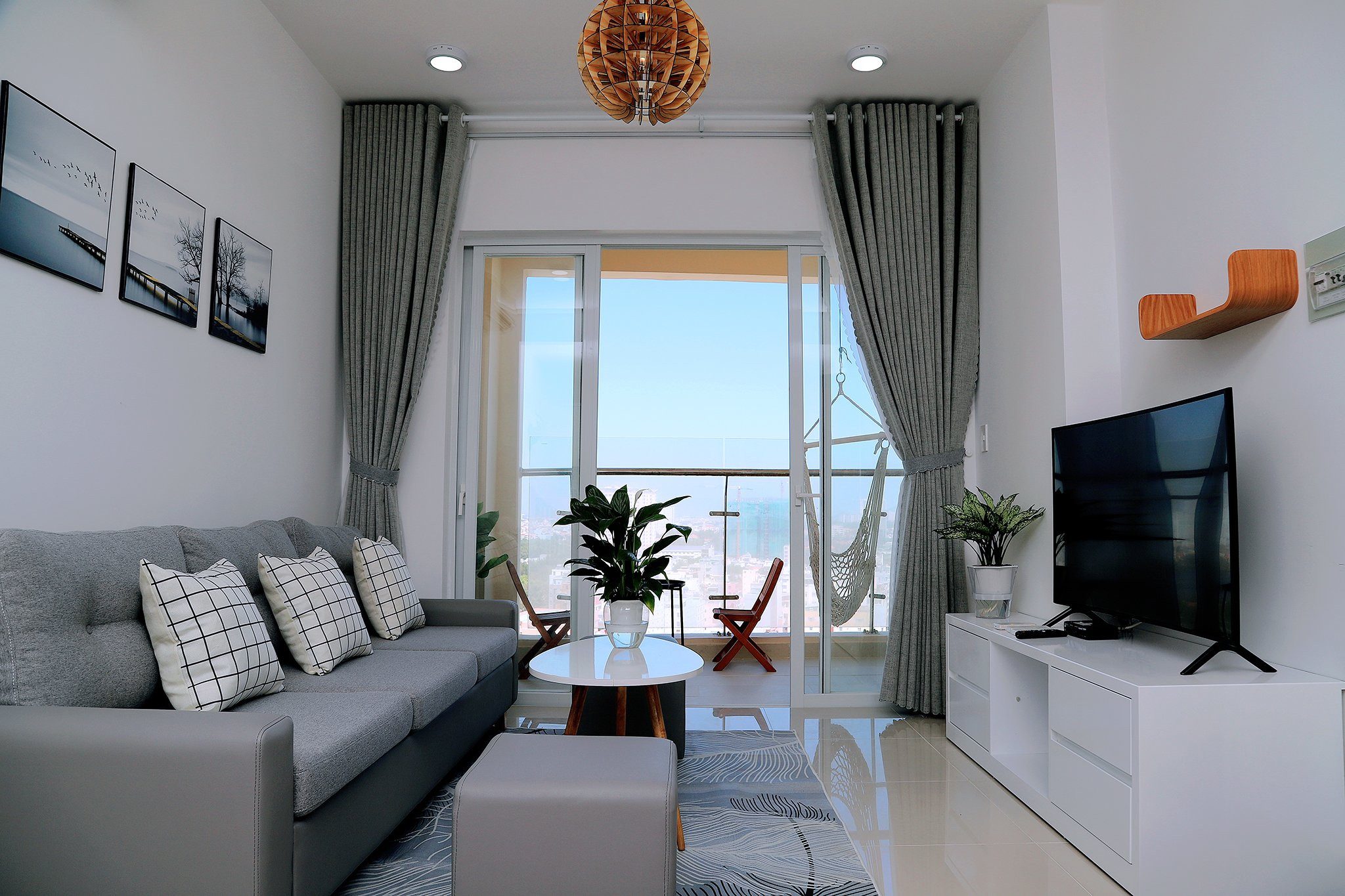 CHUYỂN NHƯỢNG CĂN HỘ GOLD SEA 2 PHÒNG NGỦ TẦNG CAO VIEW CỰC ĐẸP GIÁ 3.45 TỈ