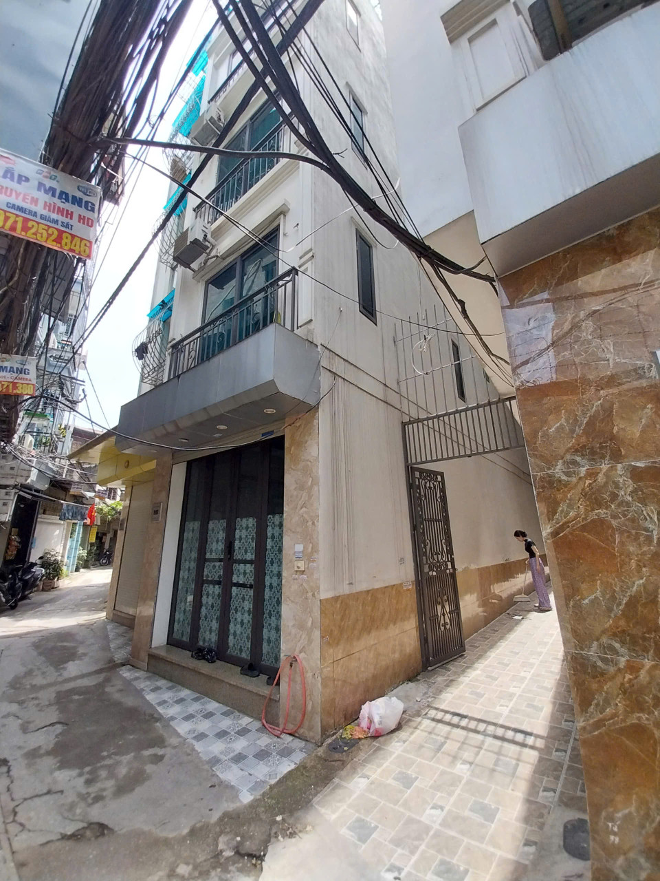 SỔ ĐỎ CHÍNH CHỦ- BÁN GẤP NHÀ HOÀNG MAI 36m 6 Tầng. 6 PHÒNG KHÉP KÍN - ĐẦU TƯ DÒNG TIỀN ỔN ĐỊNH Chỉ 5.x Tỷ