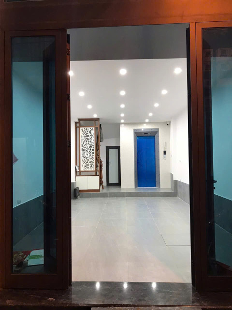 Cho thuê nhà nguyên căn đường Hoàng Mai, Diện tích 40m2 x 6 Tầng, Thang máy , 19 Triệu