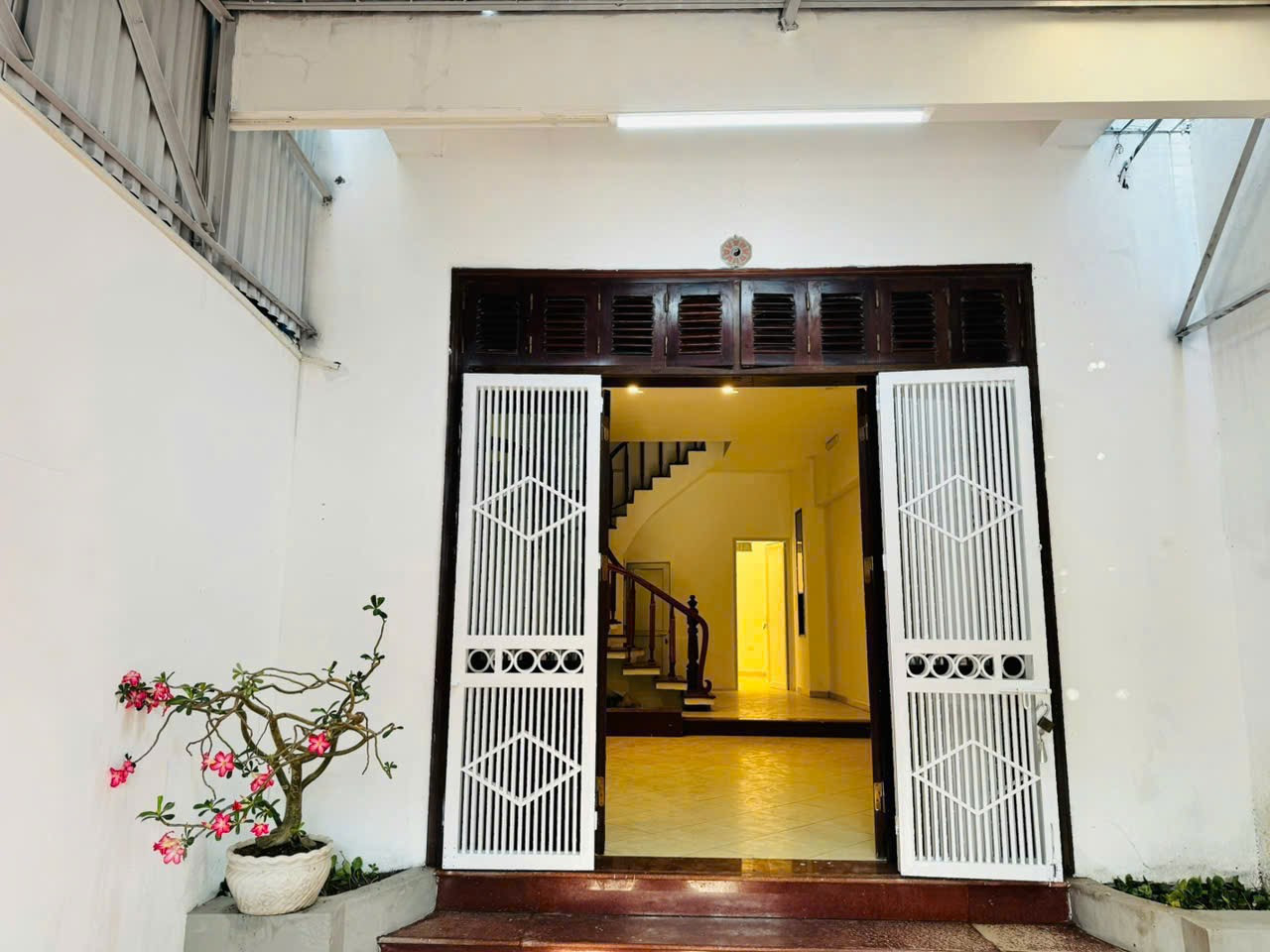 Cho Thuê Nhà Nguyên Căn 63M² 4 Ngủ/ Đường Hoàng Mai - Quận Hoàng Mai/ Giá Thuê 17Tr/ Tháng/ Vừa Ở, Vừa làm Văn Phòng