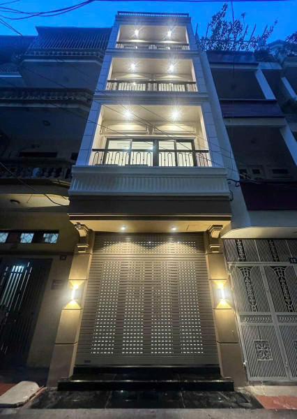 BÁN NHÀ 7 TẦNG THANG MÁY 2 MẶT NGÕ THOÁNG - 14 PHÒNG KHÉP KÍN GẦN CÁC TRƯỜNG ĐẠI HỌC ĐƯỜNG HOÀNG MAI