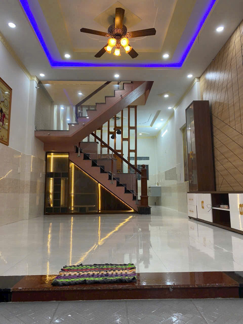 Chủ Gởi Nhà 1Lầu 1Trệt Đường ô Tô, Thổ Cư, Hỗ Trợ Vay