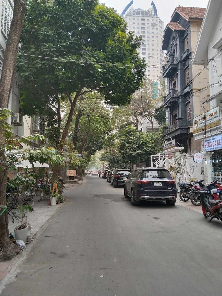 BÁN NHÀ PHỐ HOÀNG NGÂN 131M2 X 6 TẦNG PHÂN LÔ VIP CẦU GIẤY - VỈA HÈ - THANG MÁY - KINH DOANH 70 TỶ