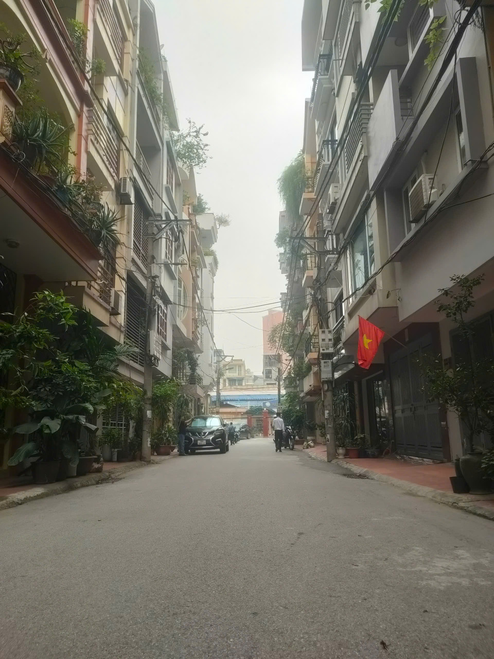 BÁN NHÀ HOÀNG NGÂN CẦU GIẤY, ÔTÔ TRÁNH, VỈA HÈ, KINH DOANH ĐỈNH, 65M2 GIÁ 23 TỶ