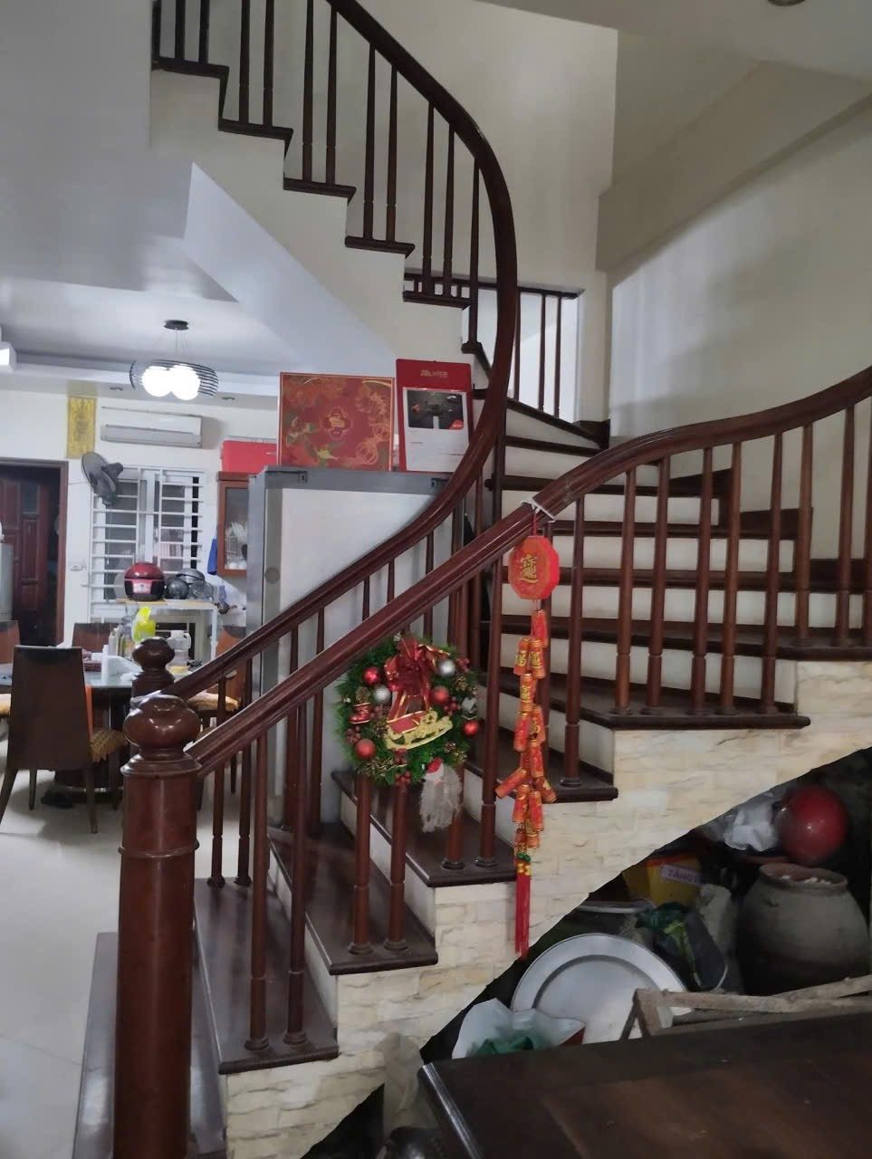 Cho Thuê Nhà Hoàng Ngân - Cầu Giấy 70M² 5 Tầng - Thông Sàn - Full Nội Thất Cao Cấp -- Kinh Doanh Hotel, Homestay,VP - Ngõ Ô Tô Tránh - Giá Thuê 35tr