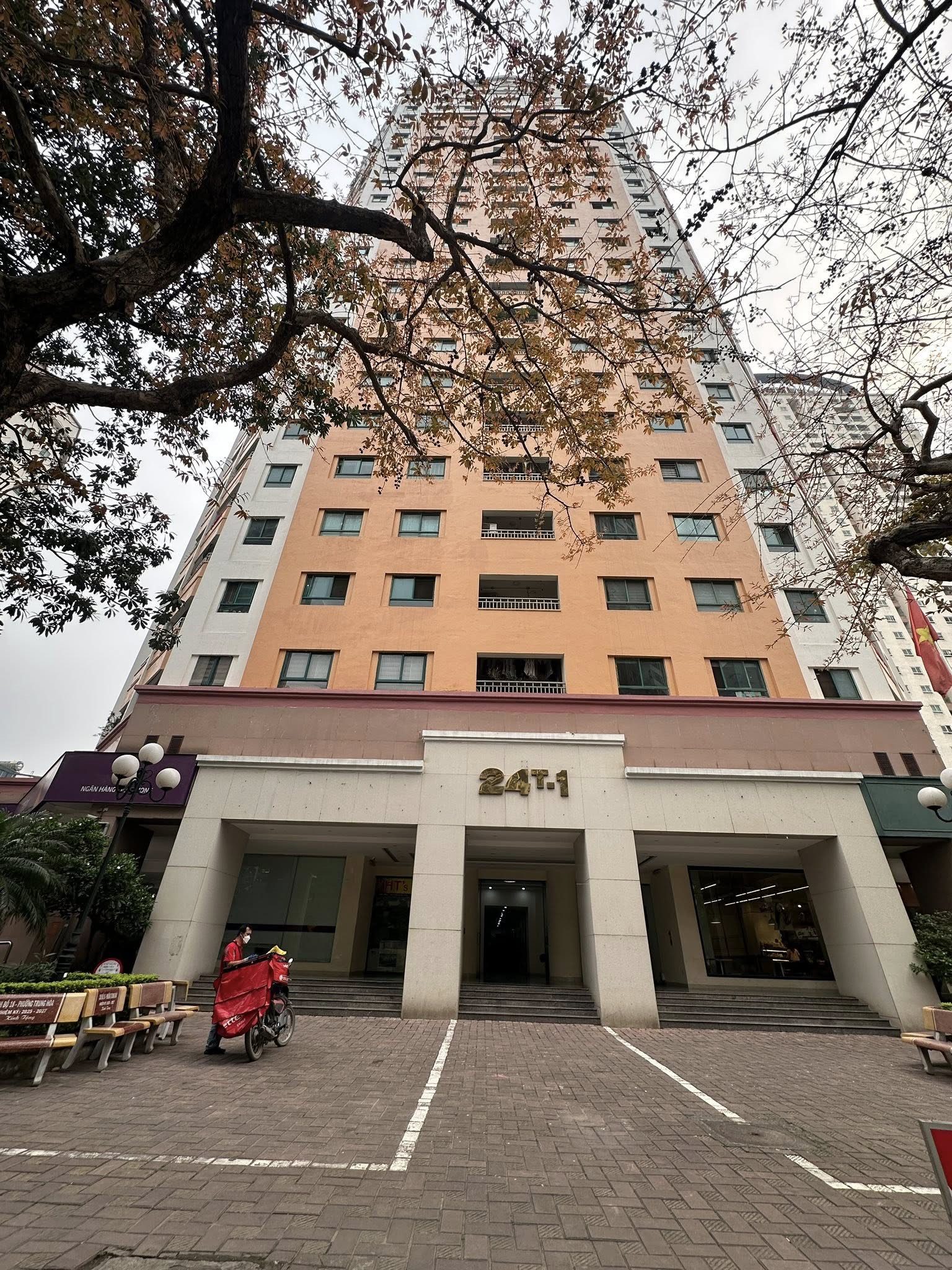 BÁN CĂN HỘ CHUNG CƯ ĐƯỜNG HOÀNG ĐẠO THÚY. 124M2 - 3PN - 2VC.
