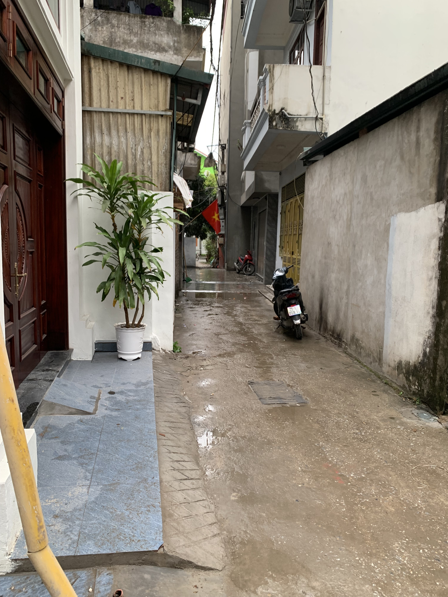 BÁN NHÀ ĐẸP - LÔ GÓC - Ô TÔ VÀO NHÀ - KINH DOANH - NGÕ THÔNG