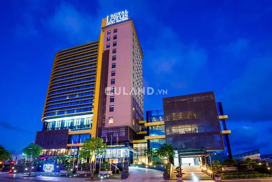 Cần bán khách sạn vị trí đắc địa số 1 tại Hạ Long 093.152.0246