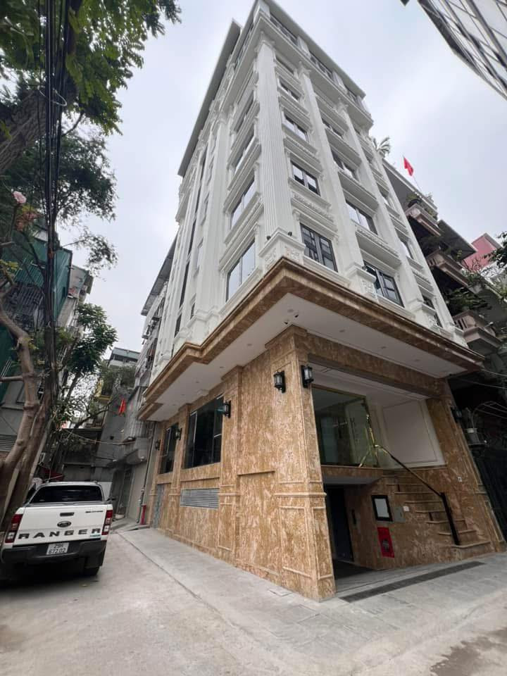 Tòa Apartment (Căn Hộ Dịch Vụ)-Lô Góc Hoàng Quốc Việt 73/110m x 9Tầng,MT 6.6m 52 Tỷ