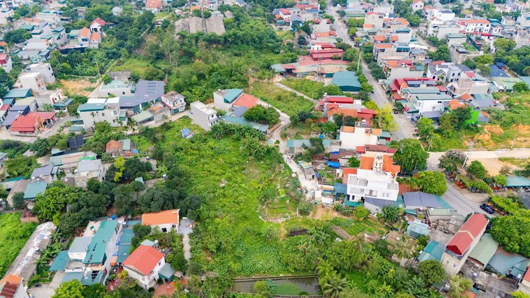 Chính chủ bán 3900m2 có 1600m2 thổ cư tại Yên Thanh - Uông Bí. Sẵn phương án chia 32 lô giá 28,5 tỷ
