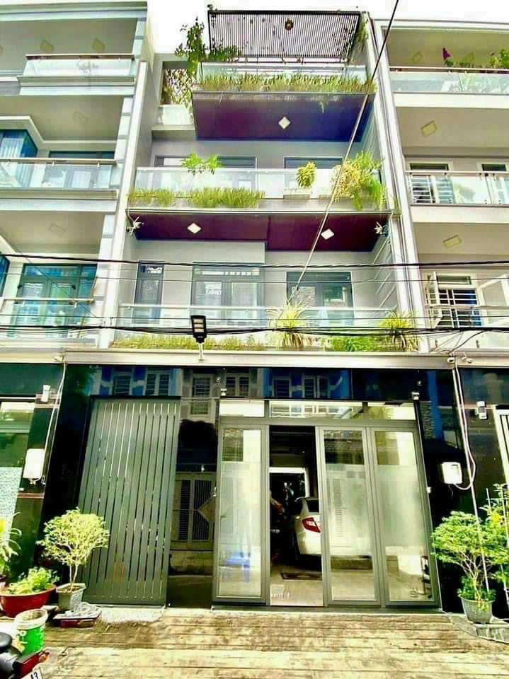 Nhanh tay! Cơ hội sở hữu nhà riêng tại đường Hoàng Sa, phường Võ Thị Sáu, Quận 3, TP.HCM.