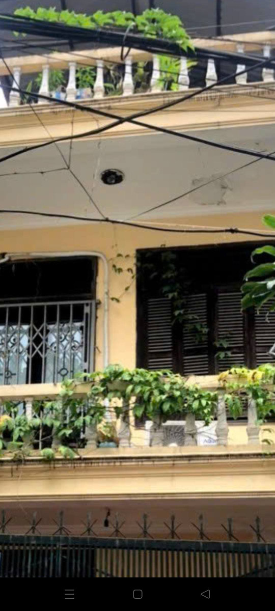 Cho thuê nhà ngõ ô tô Hoàng Văn Thái 3 tầng x 45m2, 4 ngủ, 11.5 tr Vp c.ty, KD, ở gđ, nhóm