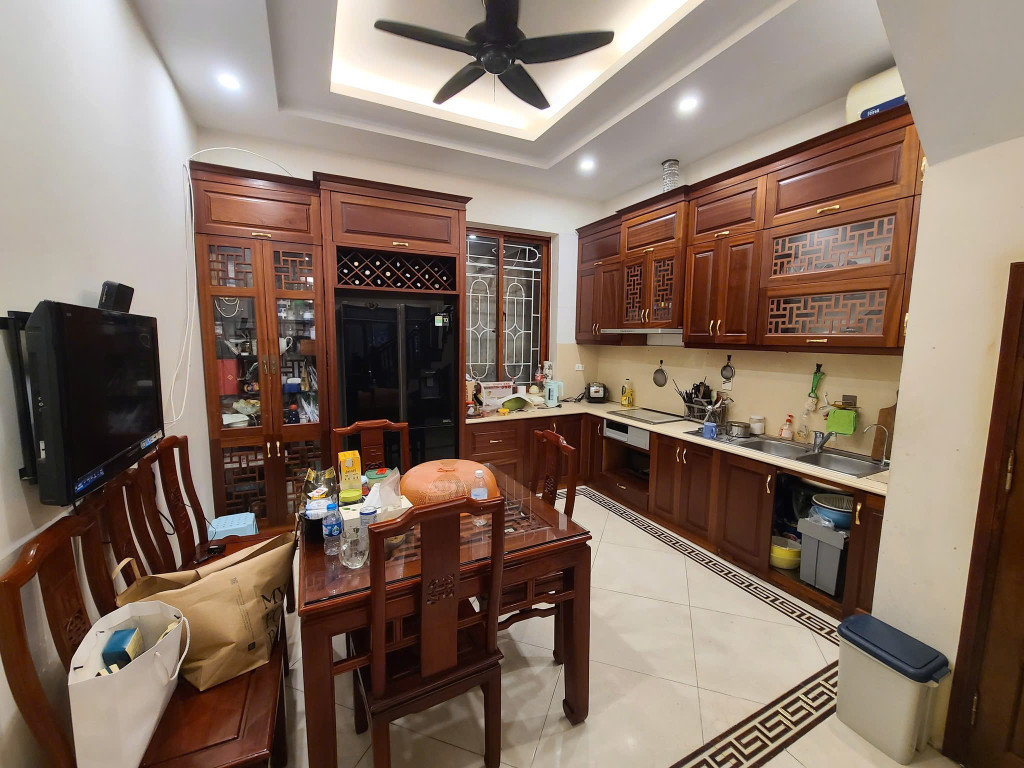 NHÀ PHÂN LÔ QUÂN ĐỘI PHỐ HOÀNG VĂN THÁI - 116M² x 5 TẦNG - Ô TÔ TRÁNH - KINH DOANH - 23 TỶ