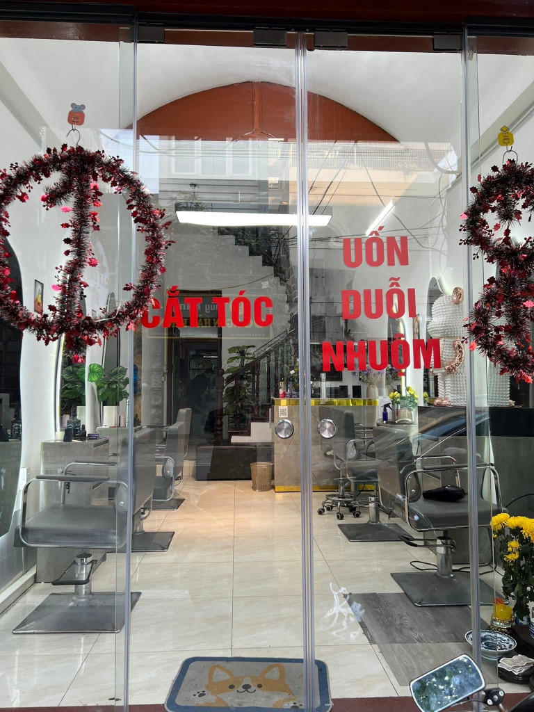 Sang nhượng Salon tóc tại Hoàng Văn Thái, Thanh Xuân, Hà Nội