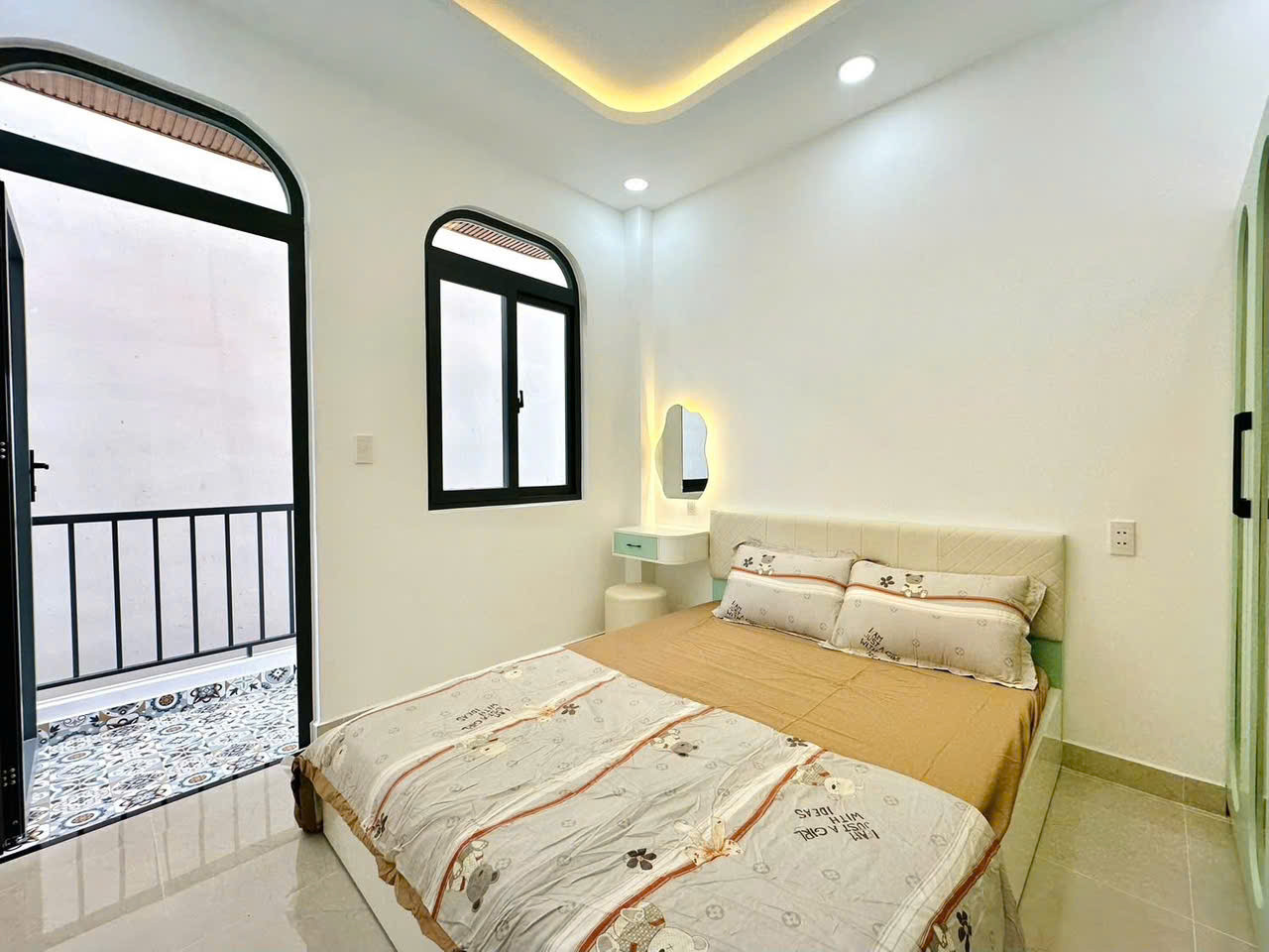 BÁN NHÀ CHÍNH CHỦ - NGAY NGÃ TƯ PHÚ NHUẬN - TẶNG FULL NỘI THẤT - 3PN LỚN - CHỦ BÁN 5.5 TỶ - TL