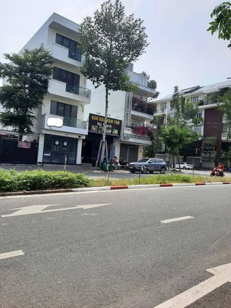 Cho thuê nhà MTKD đường Hoàng Văn Thụ - Chánh Nghĩa - Thủ Dầu Một - BD