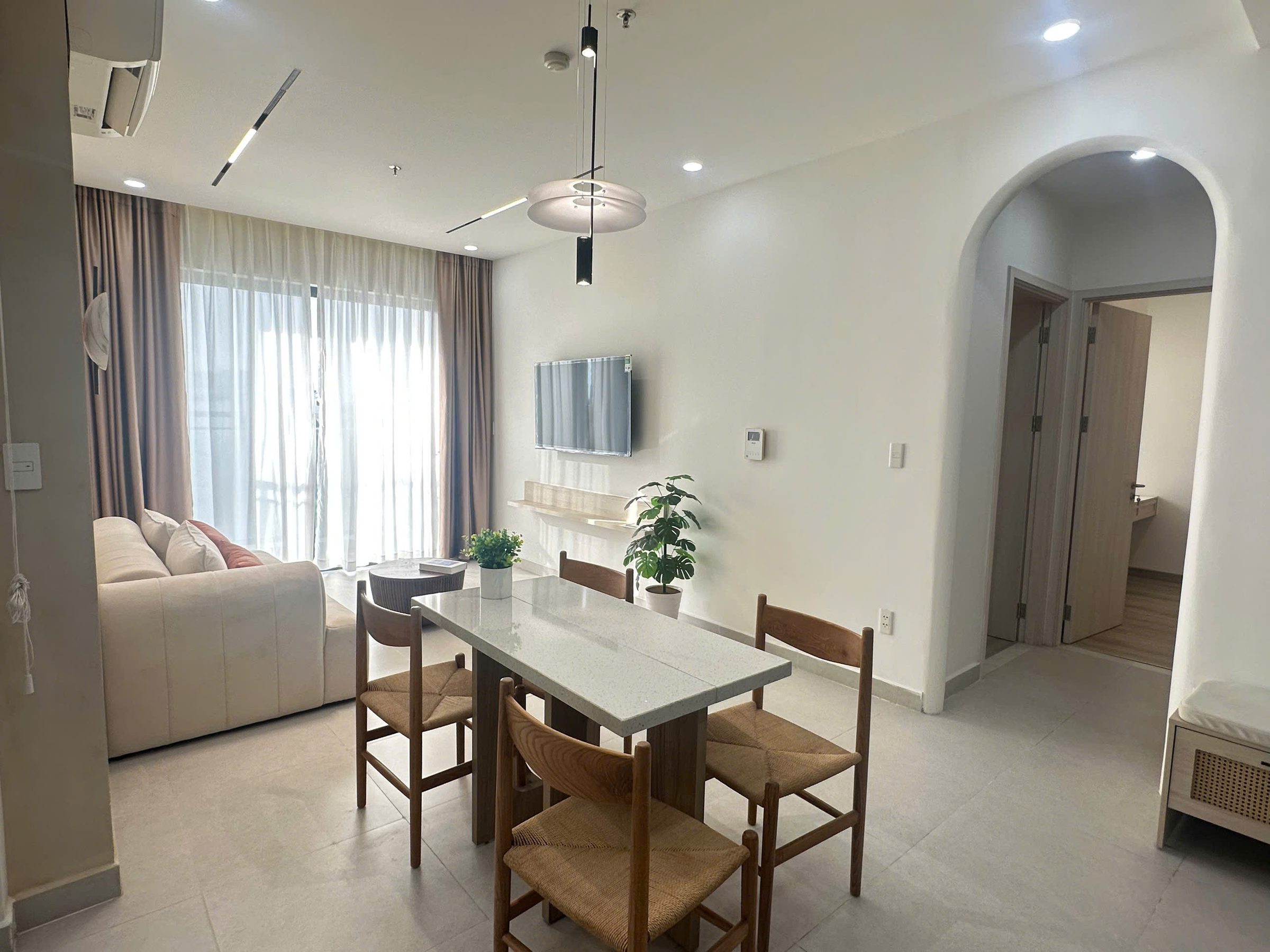 [CHO THUÊ] Căn Hộ Compass One 2PN, 2WC - Full Nội Thất Đẹp - Giá Chỉ 11 Triệu/Tháng