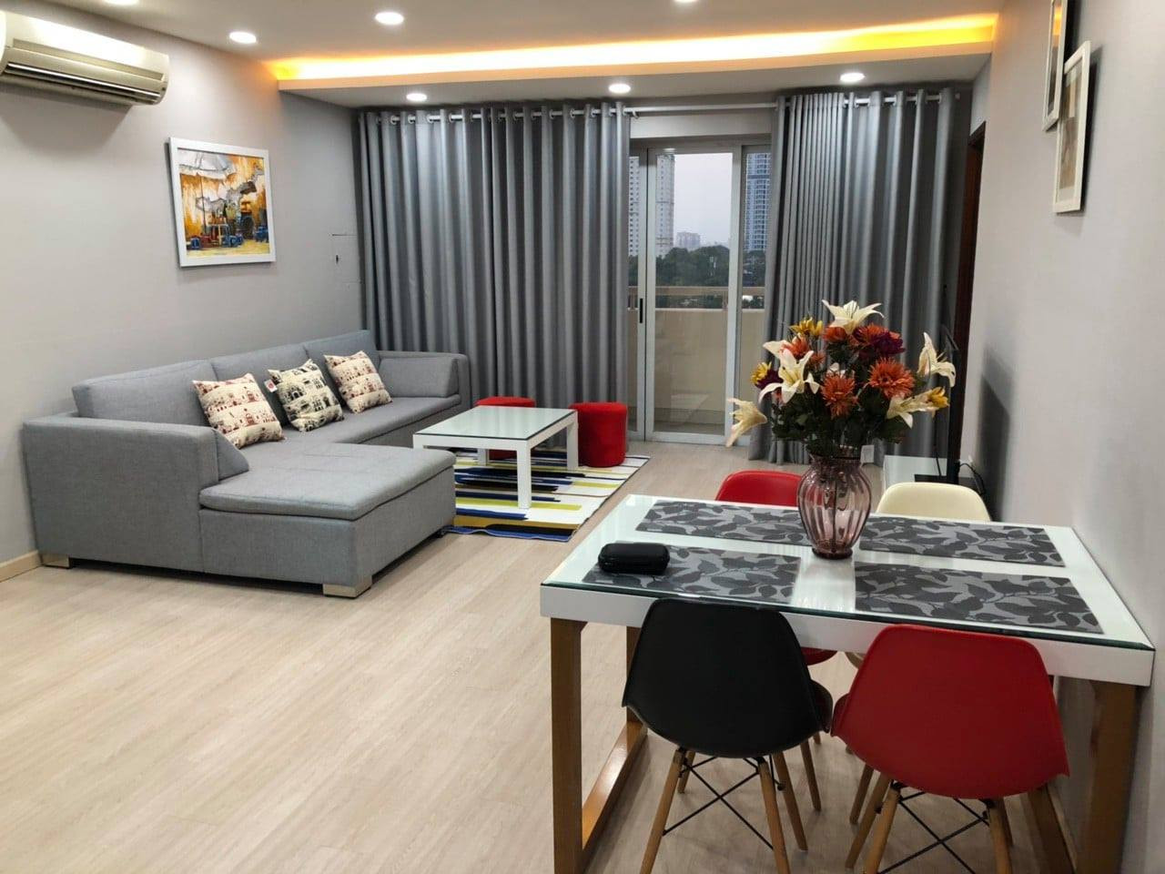 Chủ nhà giảm giá bán gấp căn hộ 3PN, 130m² tại Hùng Vương Plaza, Quận 5 - Sổ hồng riêng - 8.8 tỷ