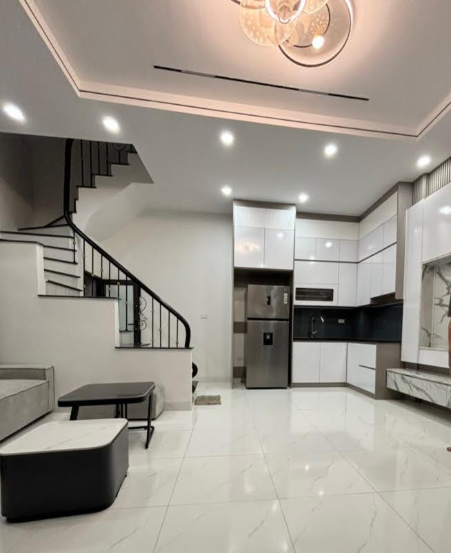 BÁN 
NHÀ 5 TẦNG, 35M2, 3 PN - Q.HAI BÀ TRƯNG, 6 TỶ, SỔ ĐỎ