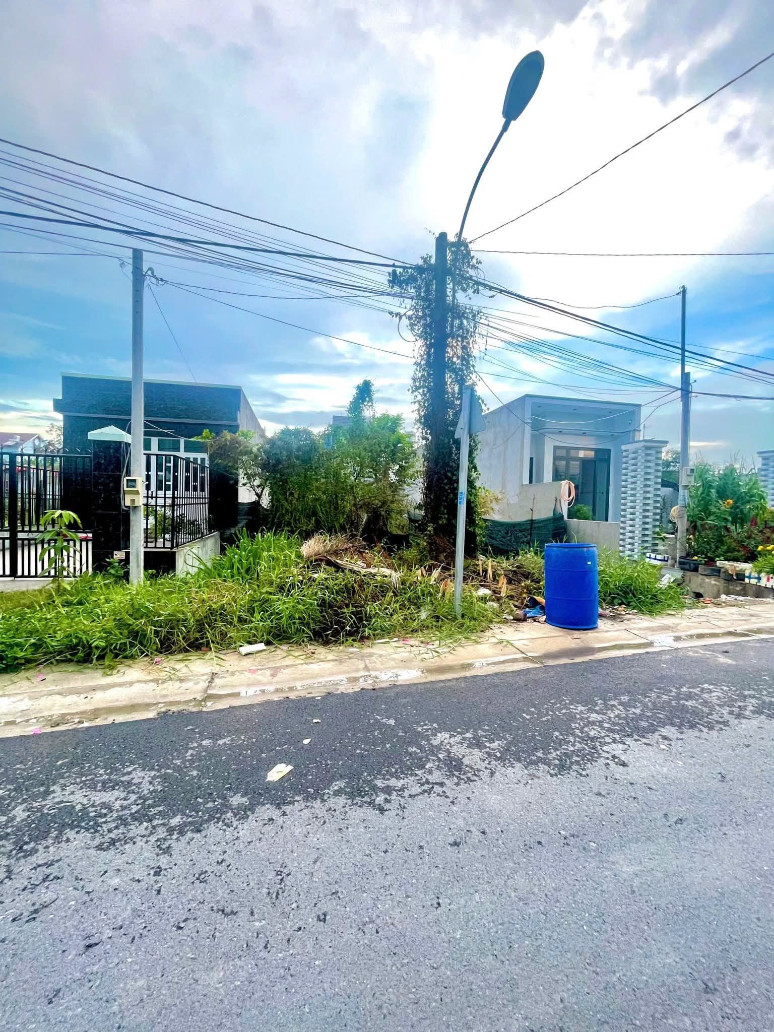 Bán đất thổ cư mặt tiền nhựa Sát đường Tỉnh Lộ 8 trung tâm xã Trung An Củ Chi TPHCM, DT: 5x24m.