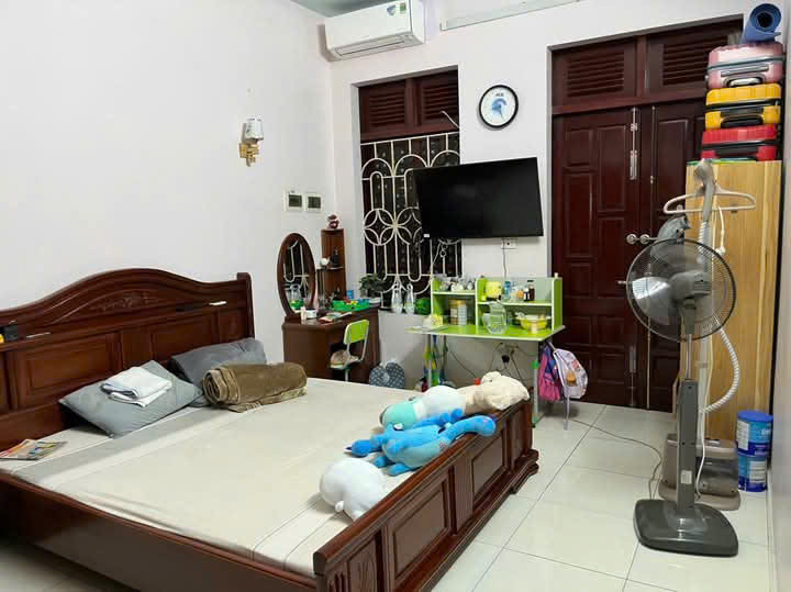 🎉🎉🎉Chào bán nhà 3 tầng tuyến 2 đường Hùng Duệ Vương ngõ ôtô giá chỉ 2tỷ 800 tr