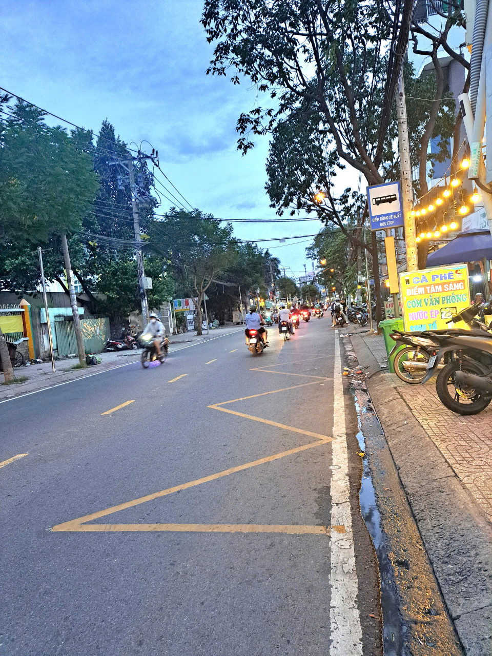 bán nhà mặt tiền Hưng Phú Q8, khu kinh doanh sầm uất, 8x18m, chỉ 17 tỷ, gọi ngay: 0938827657 ms Tuyền