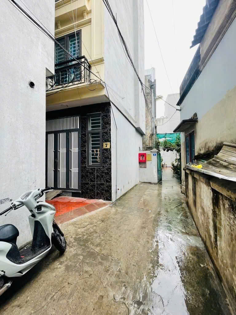 cần bán nhà ngõ thông rộng hưng phúc hoàng mai h