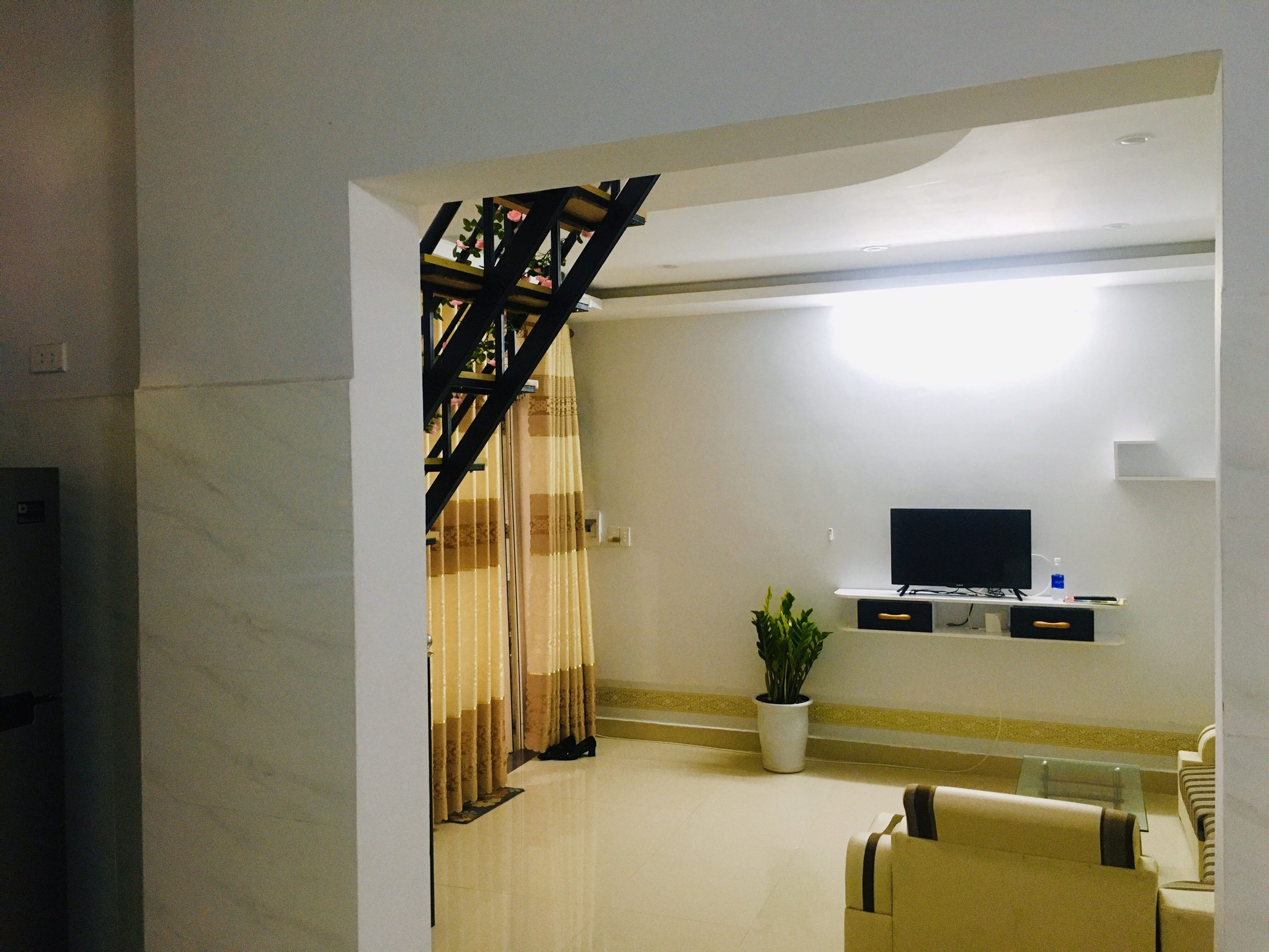 NHÀ 2 TẦNG KIỆT 166 HÙNG VƯƠNG - ĐỐI DIỆN TRƯỜNG ĐẠI HỌC KỸ THUẬT Y DƯỢC