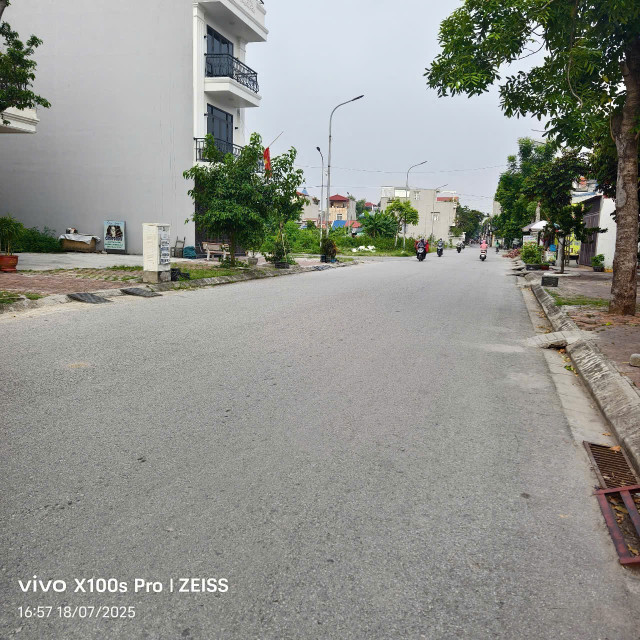 ♦️♦️♦️Siêu hiếm mặt đường 30m khu phân lô Đống Chuối, Hùng Vương cực đẹp giá chỉ 4,x tỷ   -