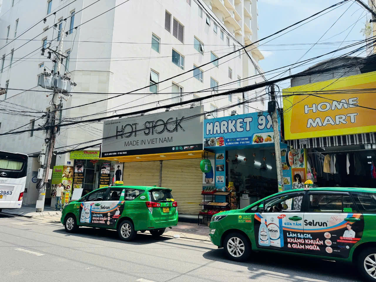 Bán Nhà Giá Rẻ Khu phố Tây Quân Trấn,  Hùng Vương, Lộc Thọ, Nha Trang 
- Lh : 0905724084 Ngọc Bích Land