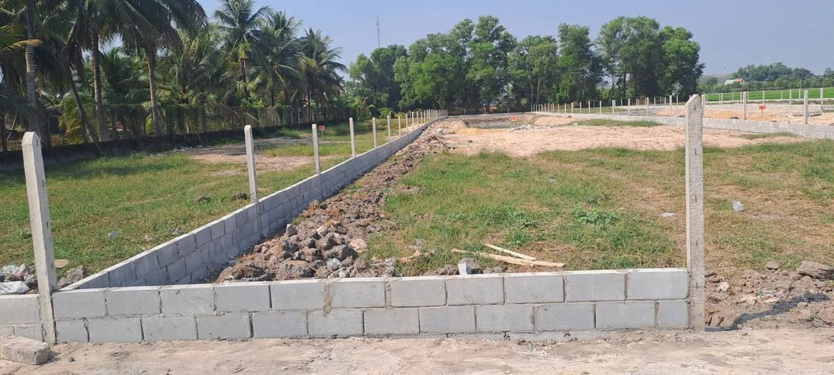 Giá: 1 tỷ 200
☘️1. 000m2 đất vườn - sẵn 100m2 thổ cư