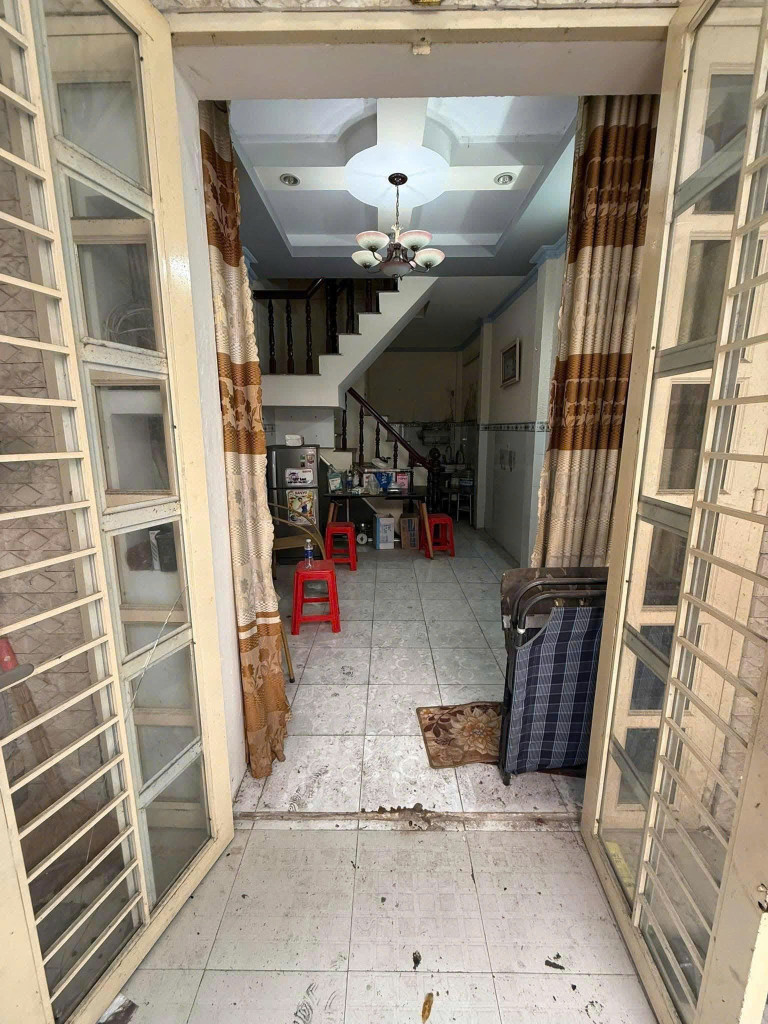 Ai muốn mua nhà Gần chợ Bình Chánh thì đừng vội bỏ qua căn nhà này
