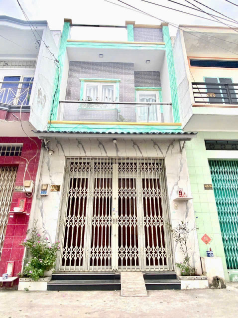 Bán gấp nhà Hương lộ 2, quận Bình Tân, 4x14m, đầy đủ giấy tờ, 3tỷ900 thương lượng, chính chủ liên hệ gặp anh Dũng 09389409bảy không