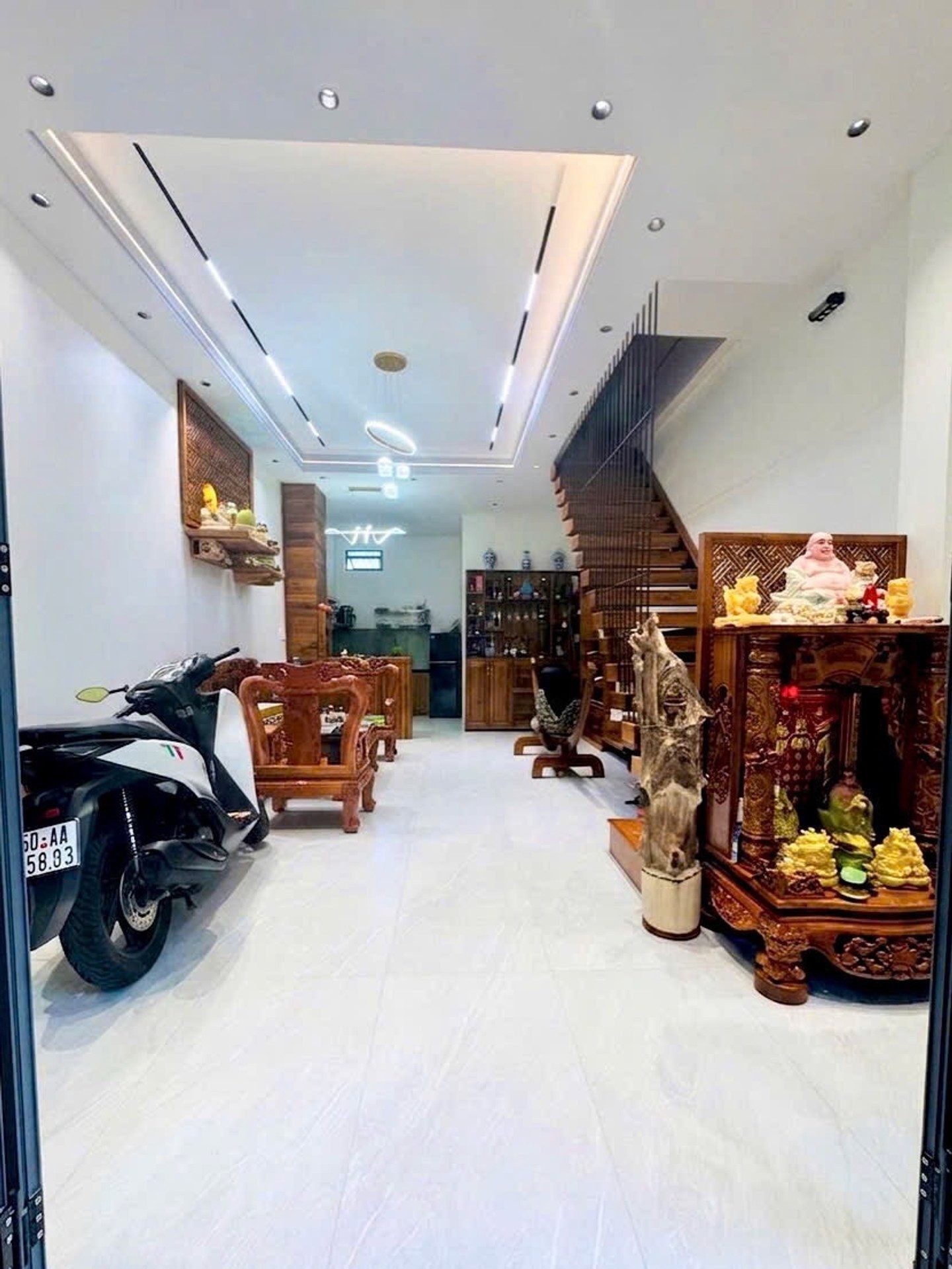 SIÊU PHẨM GỖ QUÝ – NHÀ ĐẸP Ở NGAY – TRUNG TÂM BÌNH TÂN