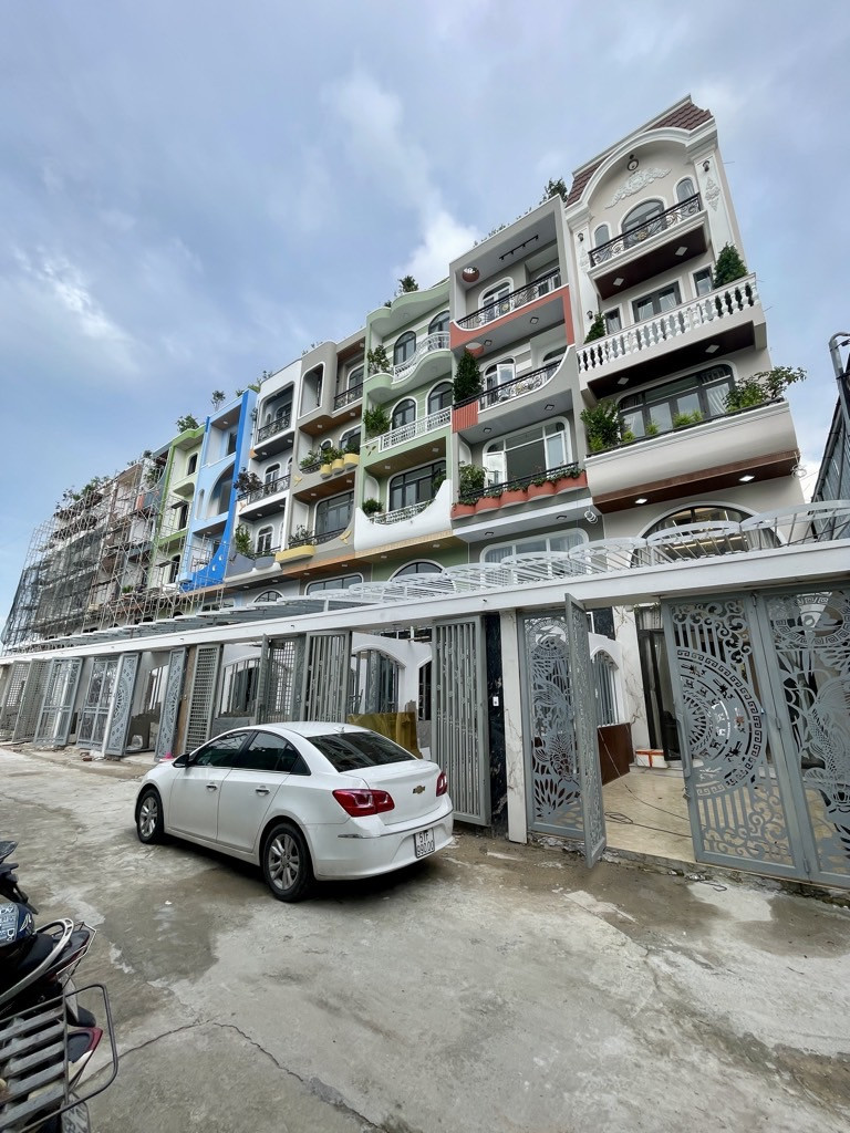 Bán Nhà Đẹp Ở Ngay Khu Phân Lô Đồng Bộ Hương Lộ 2 - Bình Tân, Có Thang Máy, Sổ Hồng Riêng