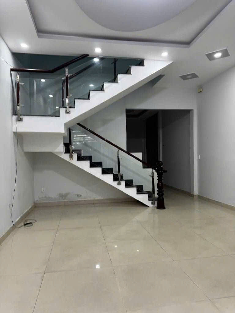 Bán Nhà Khu Aeon Tân Phú - DT: 100m2 (5mx20m) - HXH - Lầu Đúc BTCT - Nhỉnh 7 Tỷ TL Mạnh - Hỗ Trợ Vay