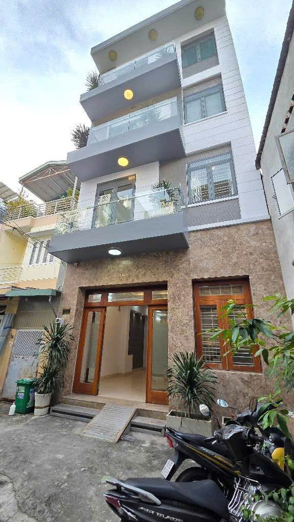 Bán Nhà Gần Aeon Tân Phú - DT: 84m2 (6mx14m) - Hẻm 7m - Đúc 3 Lầu 6PN Nhỉnh 8 Tỷ TL Mạnh