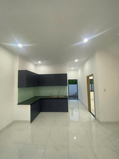 Bán nhà riêng 195m2 tại Bình Lợi Vĩnh Cửu có sổ riêng lhcc