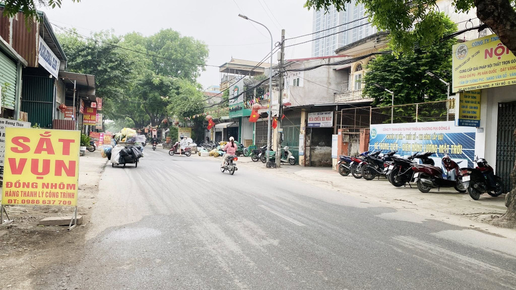 52m2, 2 tầng cũ, ô tô tải tránh, giá 7.5 tỉ (có Tl), mặt phố Hữu Hưng, kinh doanh sầm uất. Nói KHÔNG với tin ảo.