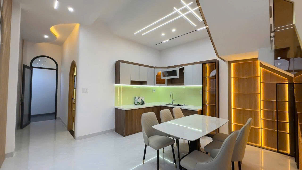 🏡 Chính chủ bán nhà 2 tầng mặt tiền Huỳnh Châu Sổ – 85m² – SHR – giá chỉ 2 tỷ 4