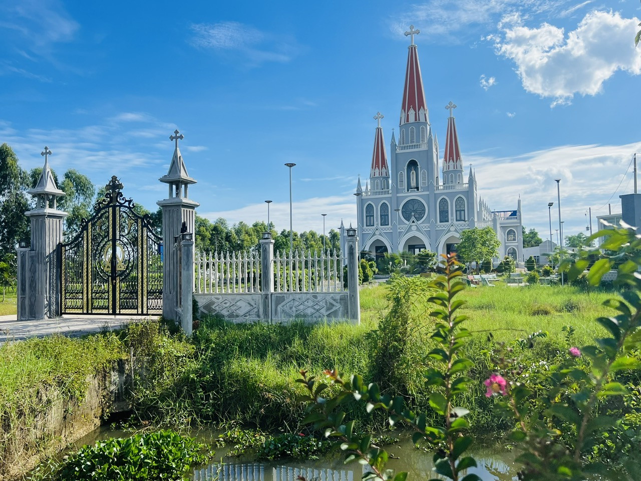 Đất thị trấn, 162m2 (150TR sang tên sổ), cạnh nhà thờ