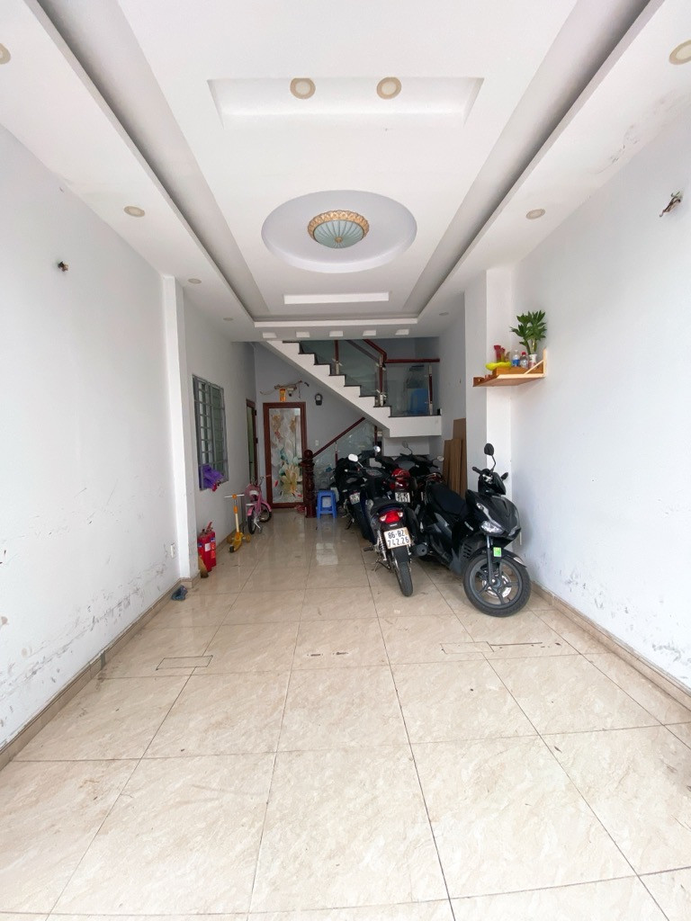 Bán nhà 4 tầng, hẻm 6m Huỳnh Tấn Phát, ngang 5* 19m, dòng tiền 25 triệu tháng