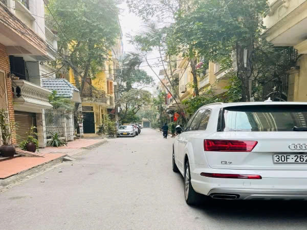 BÁN NHÀ PHỐ HUỲNH THÚC KHÁNG - 68M² x 5 TẦNG - PHÂN LÔ Ô TÔ TRÁNH - KINH DOANH - GIÁ 25,9 TỶ