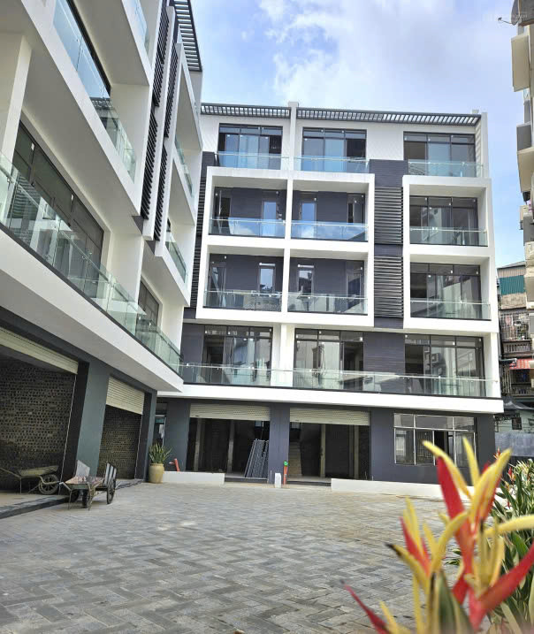 BÁN BIỆT THỰ KHU HUỲNH THÚC KHÁNG - 136M² x 5 TẦNG - 3 THOÁNG - AN SINH ĐỈNH - GIÁ 55.5 TỶ