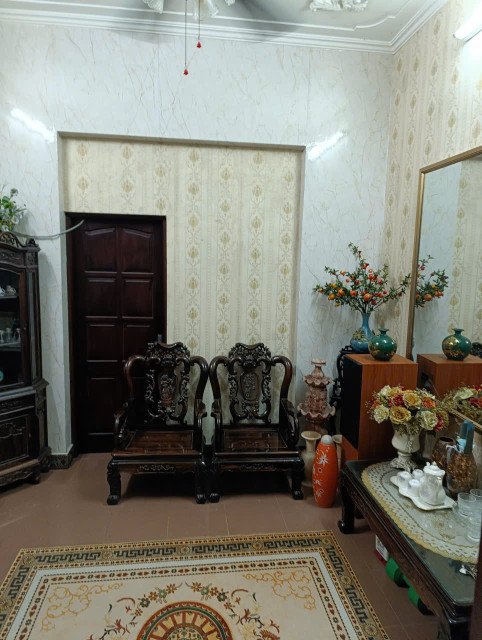 MẶT PHỐ - Ô TÔ ĐỖ CỬA - ĐỐNG ĐA QUẬN- Huỳnh Thúc Kháng 85m2, 5 T. Hai thoáng, MT3,8m,36 tỷ