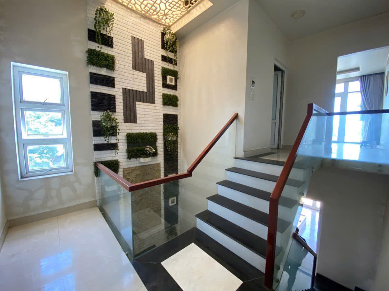 🔥 NHÀ 03 TẦNG MẶT TIỀN HUỲNH THÚC KHÁNG THIÊT KẾ HIỆN ĐẠI - PHƯỜNG ĐÔNG BA VIEW SÔNG
