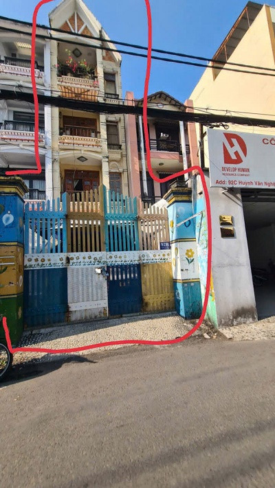 CHO THUÊ NHÀ 1 TRỆT 3 LẦU, DT ĐẤT 84M2, 4PN MẶT TIỀN- 92B, ĐƯỜNG HUỲNH VĂN NGHỆ, P.15, Q.TÂN BÌNH