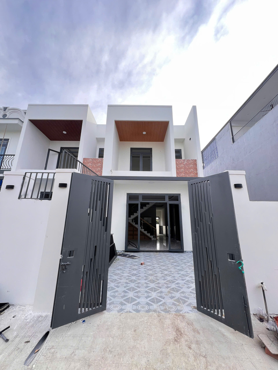Nhà 1 lầu cực đẹp gần trạm thu phí Bửu Long, 700tr don vào ở ngay